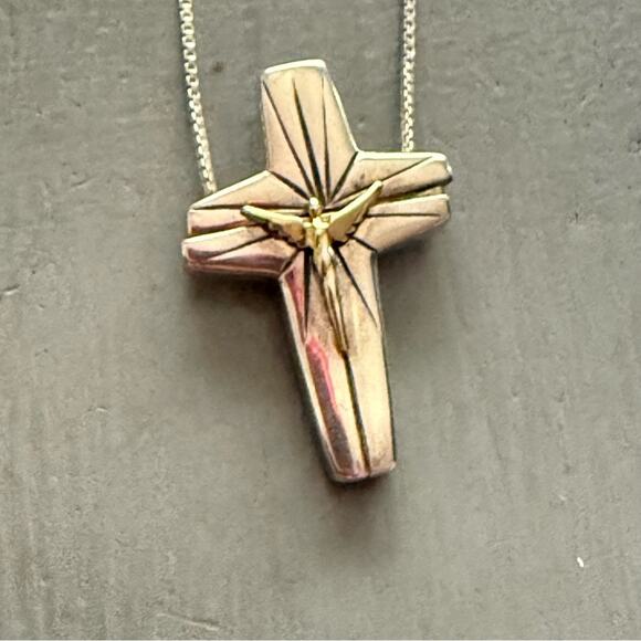 Artist of Hope Steven Lavaggi Sterling Silver Reversible Cross Pendant Necklace - Picture 6 of 10